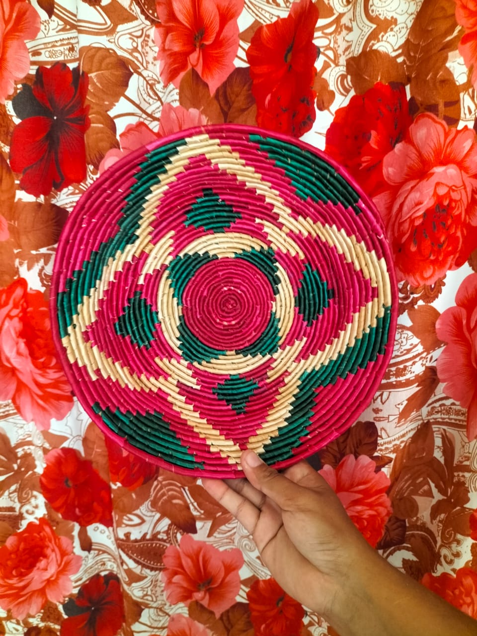 “Stylish Roti Serving Tray – Elegant & Durable